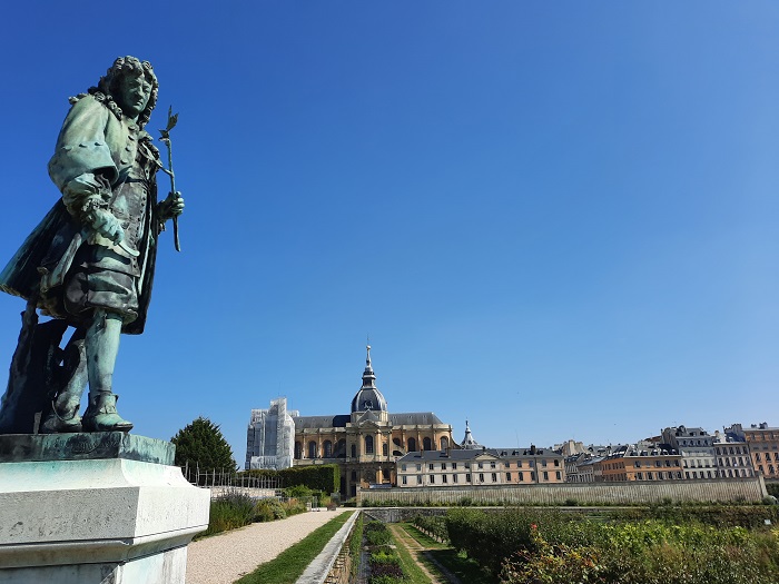 Le potager du roi à Versailles (statue de La Quintinie)